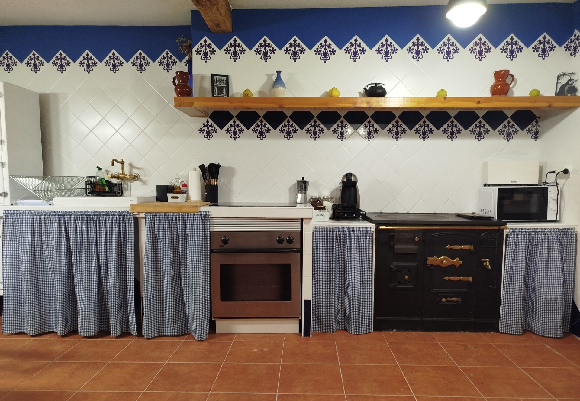 Cocina equipada en la casa rural Alto Tajo